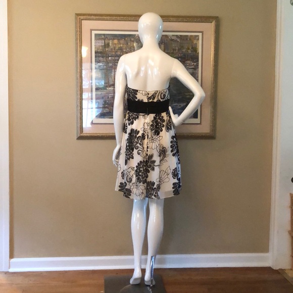 White House Black Market party dress - Picture 3 of 6